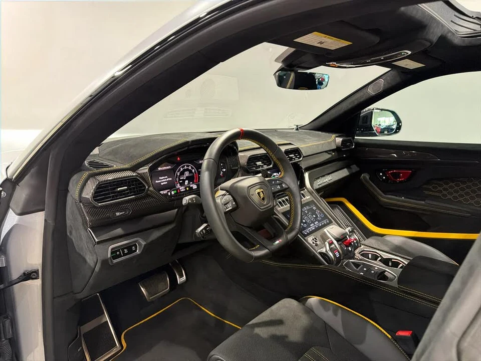 2024 Lamborghini Urus Performante - Image 23 of 31