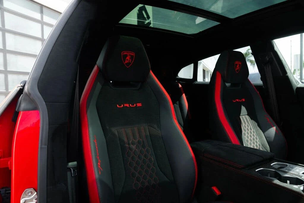 2024 Lamborghini Urus Performante - Image 30 of 31