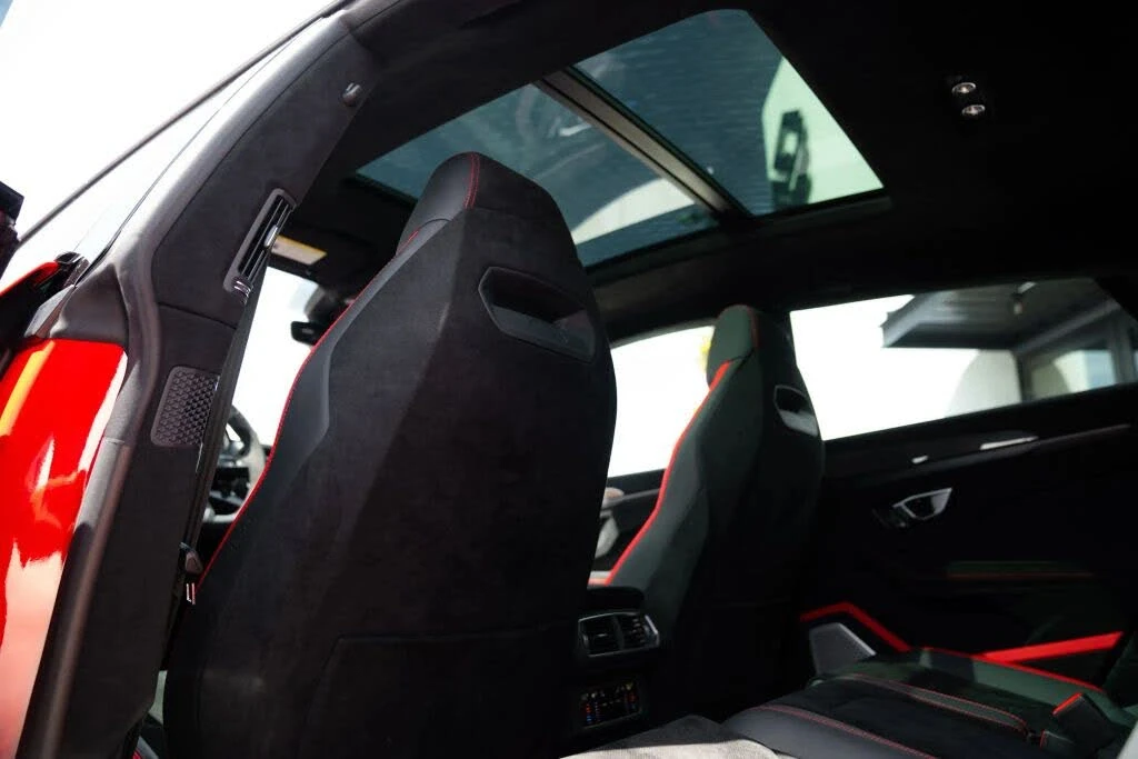 2024 Lamborghini Urus Performante - Image 24 of 31