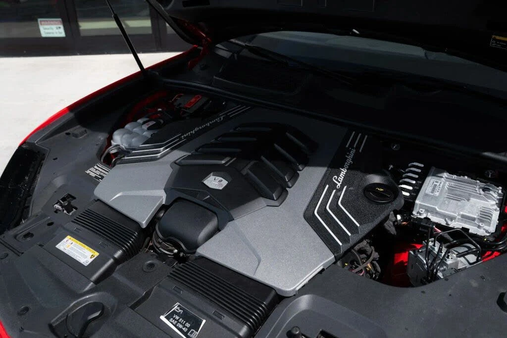 2024 Lamborghini Urus Performante - Image 13 of 31