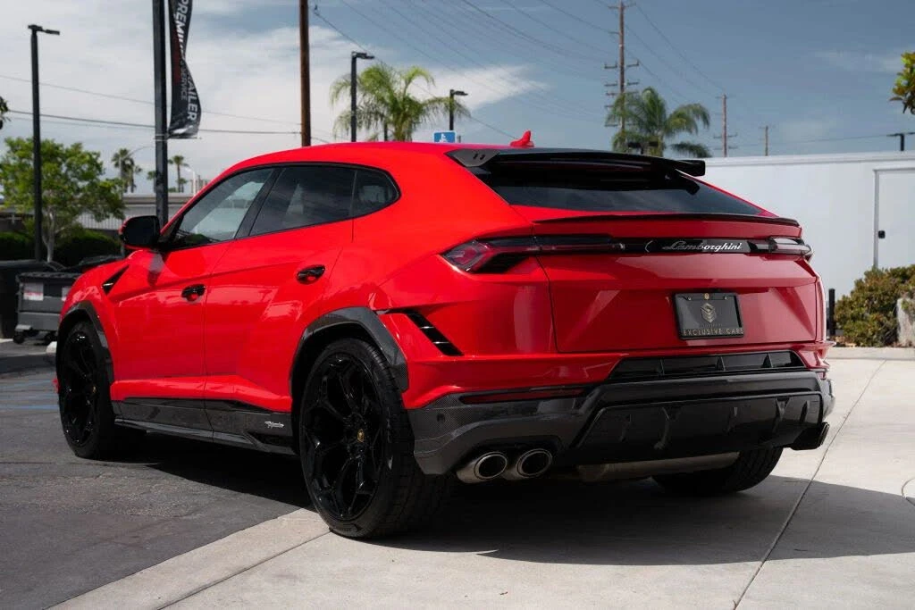 2024 Lamborghini Urus Performante - Image 10 of 31