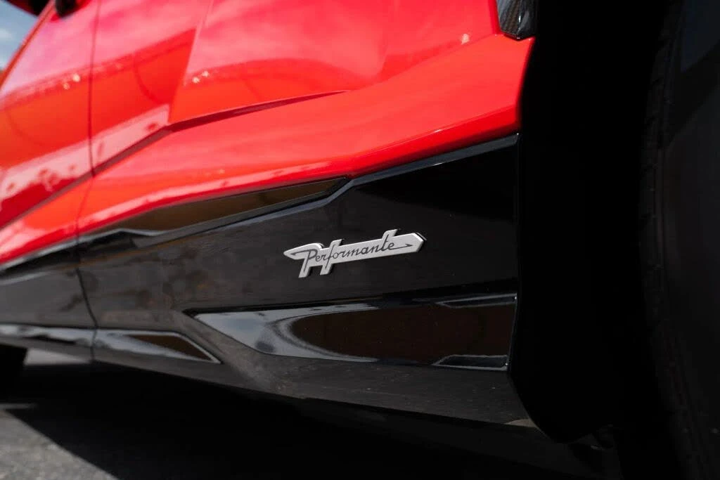 2024 Lamborghini Urus Performante - Image 12 of 31