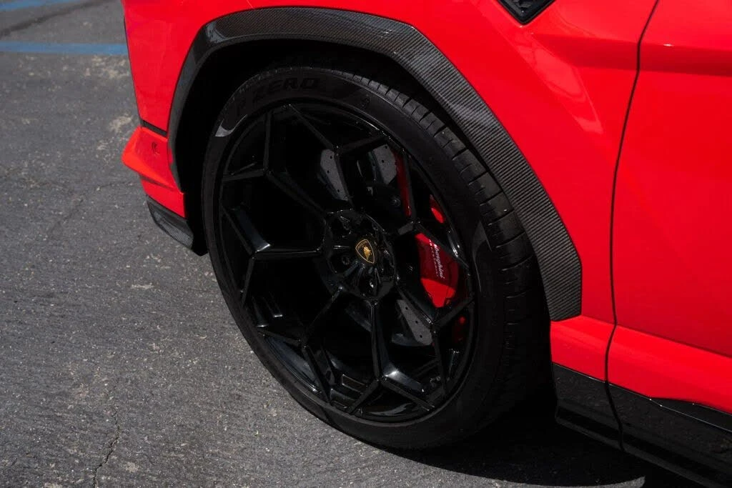 2024 Lamborghini Urus Performante - Image 11 of 31