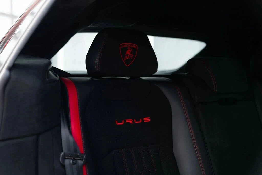 2024 Lamborghini Urus Performante - Image 26 of 31