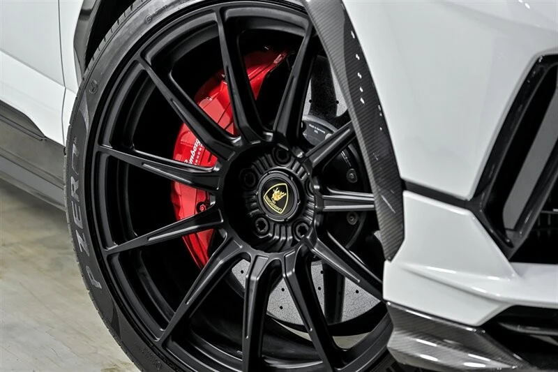 2024 Lamborghini Urus Performante - Image 3 of 31
