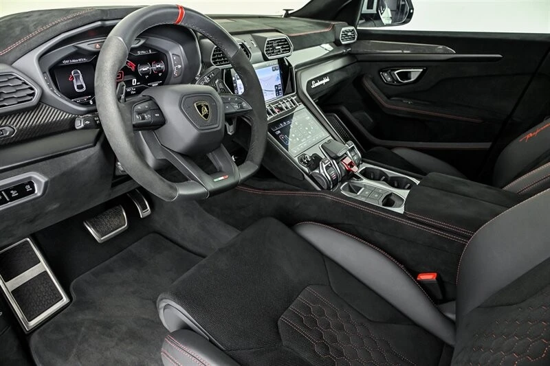 2024 Lamborghini Urus Performante - Image 21 of 31