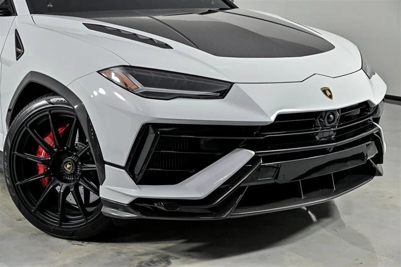 2024 Lamborghini Urus Performante - Image 2 of 31