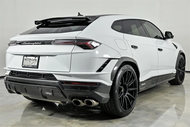 2024 Lamborghini Urus Performante - Image 13 of 31