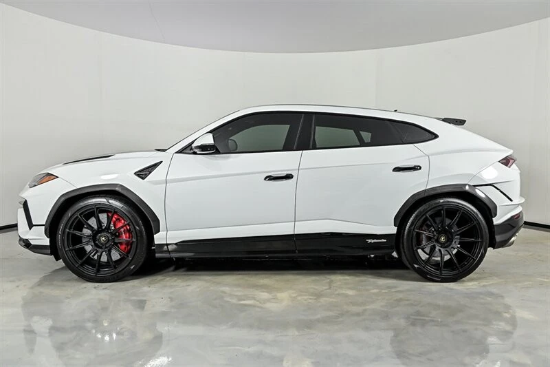2024 Lamborghini Urus Performante - Image 10 of 31