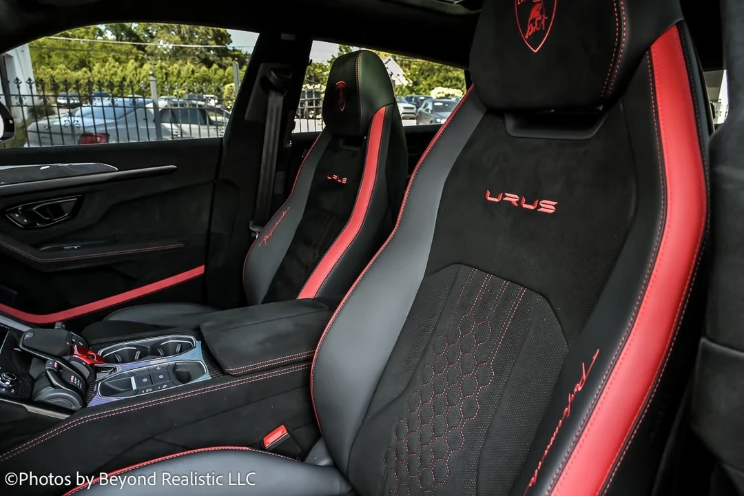 2024 Lamborghini Urus Performante - Image 2 of 21