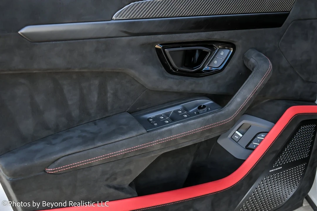 2024 Lamborghini Urus Performante - Image 20 of 21