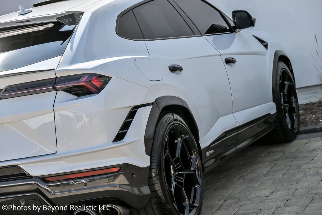 2024 Lamborghini Urus Performante - Image 9 of 21