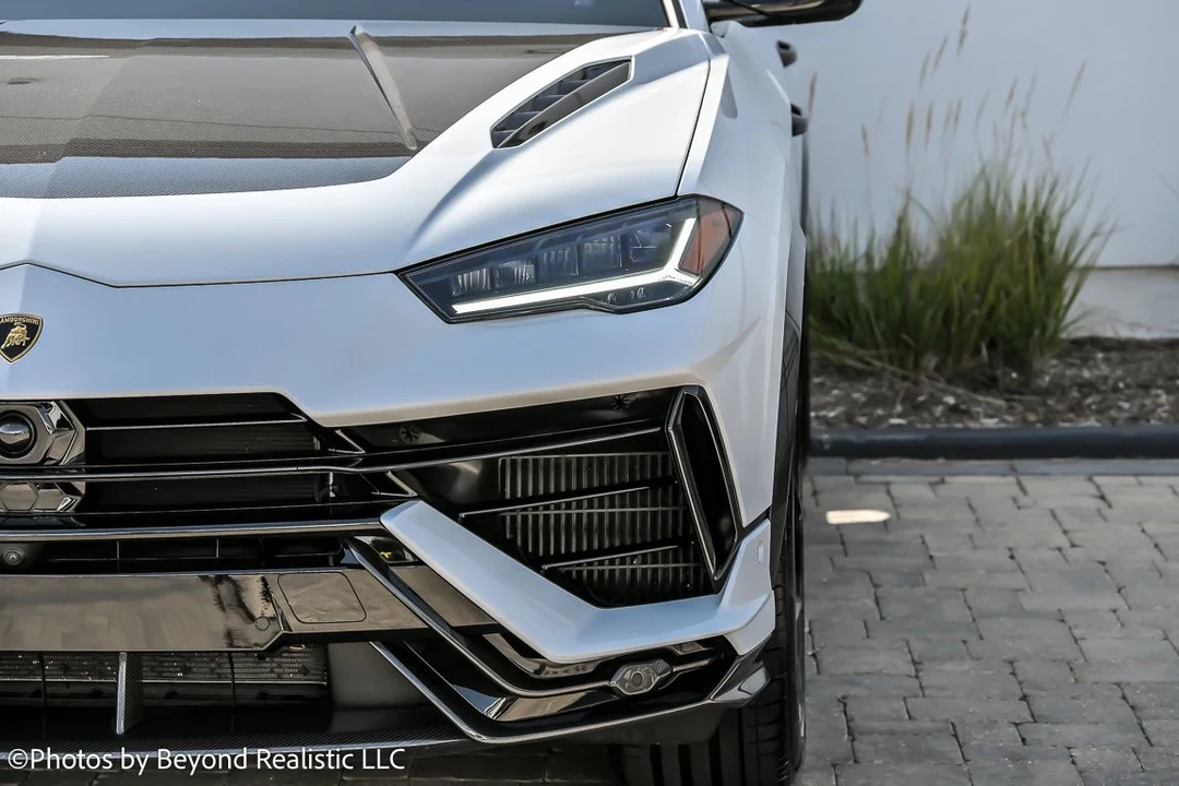 2024 Lamborghini Urus Performante - Image 10 of 21