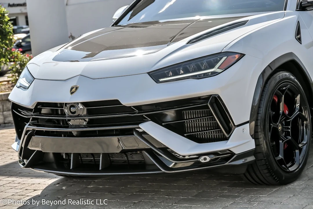 2024 Lamborghini Urus Performante - Image 11 of 21