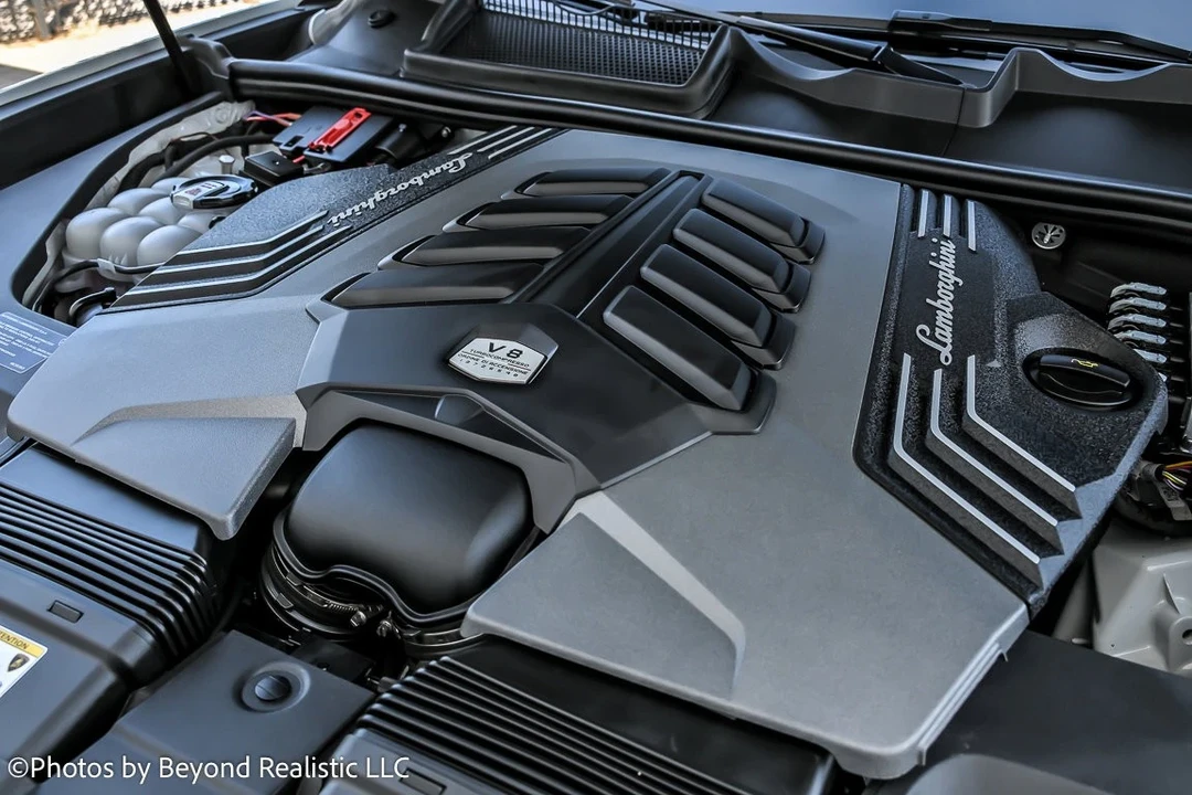 2024 Lamborghini Urus Performante - Image 19 of 21