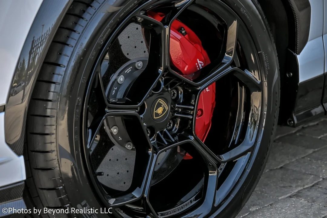 2024 Lamborghini Urus Performante - Image 13 of 21