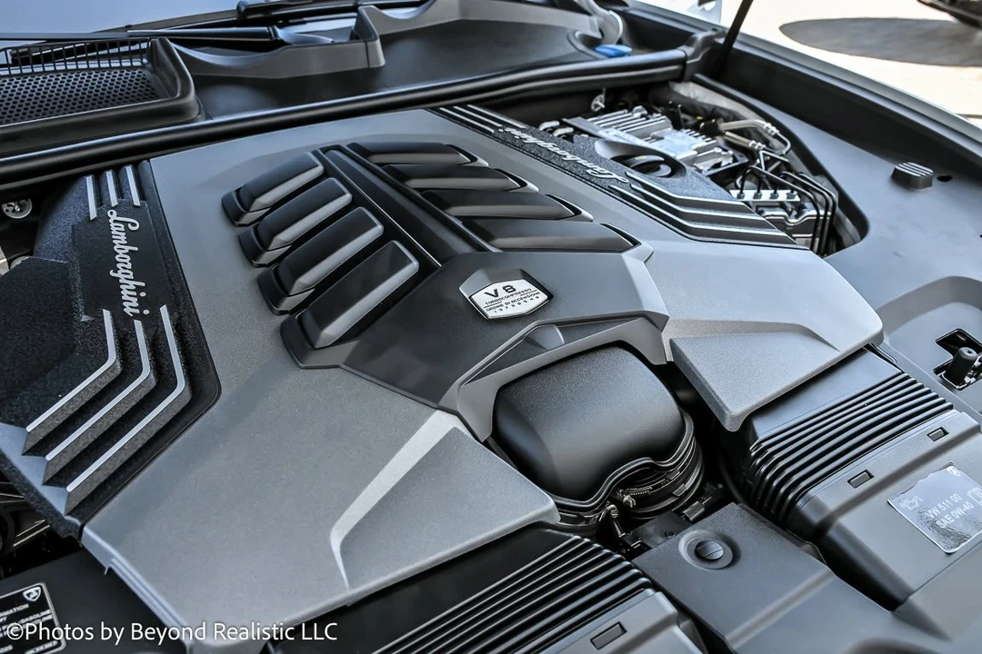 2024 Lamborghini Urus Performante - Image 17 of 21