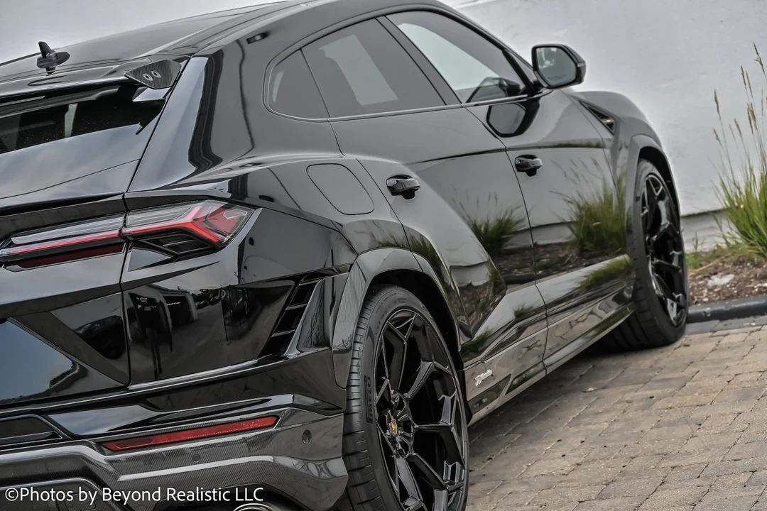 2024 Lamborghini Urus Performante - Image 9 of 12