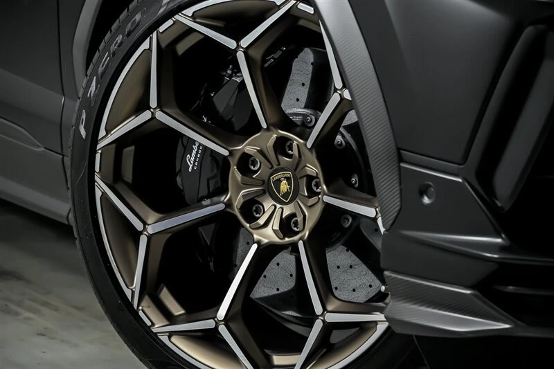 2024 Lamborghini Urus Performante - Image 4 of 21