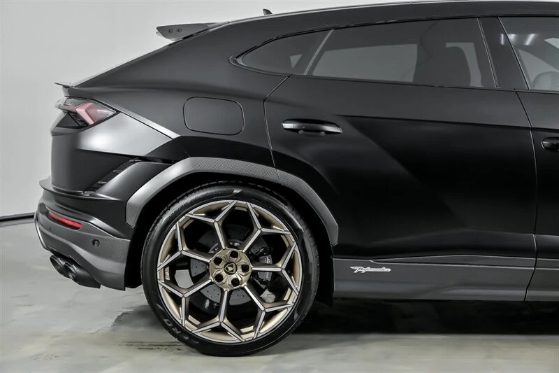 2024 Lamborghini Urus Performante - Image 13 of 21