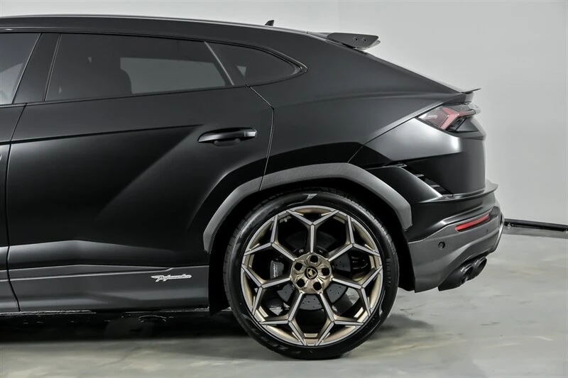 2024 Lamborghini Urus Performante - Image 9 of 21