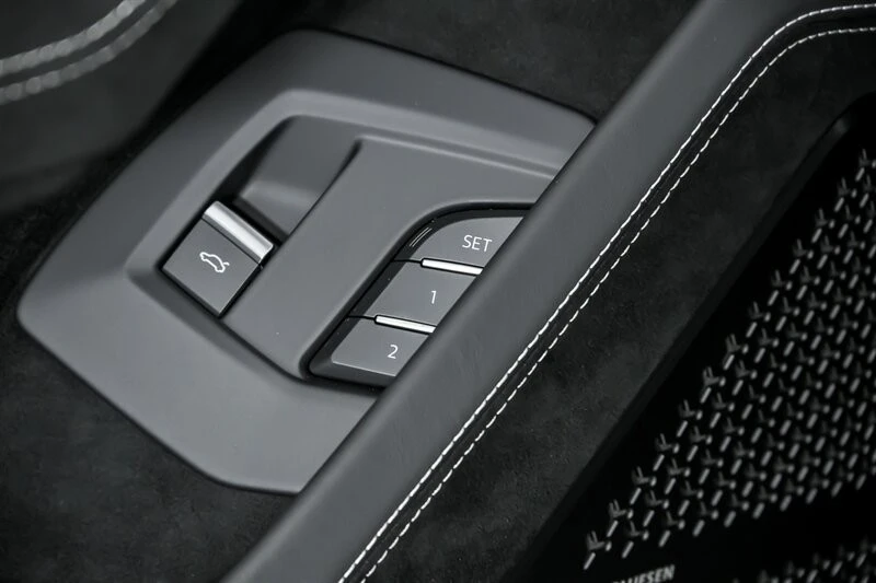 2024 Lamborghini Urus Performante - Image 19 of 21