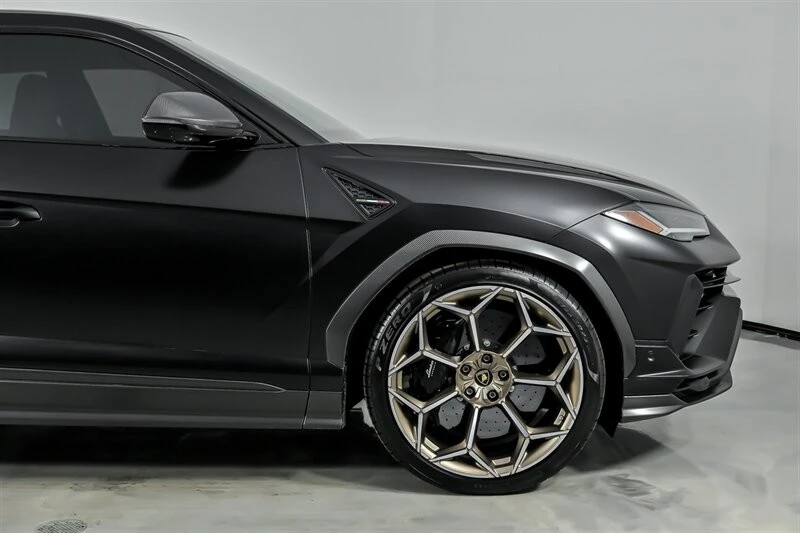 2024 Lamborghini Urus Performante - Image 15 of 21