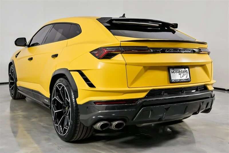 2024 Lamborghini Urus Performante - Image 15 of 21