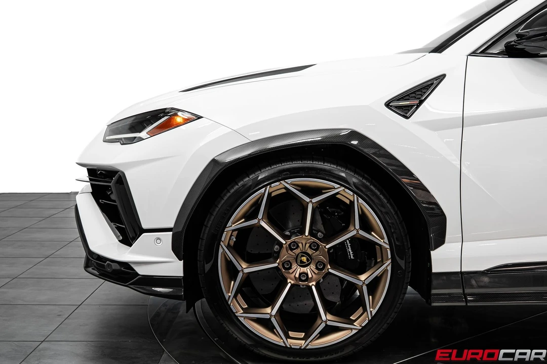 2024 Lamborghini Urus Performante - Image 16 of 31
