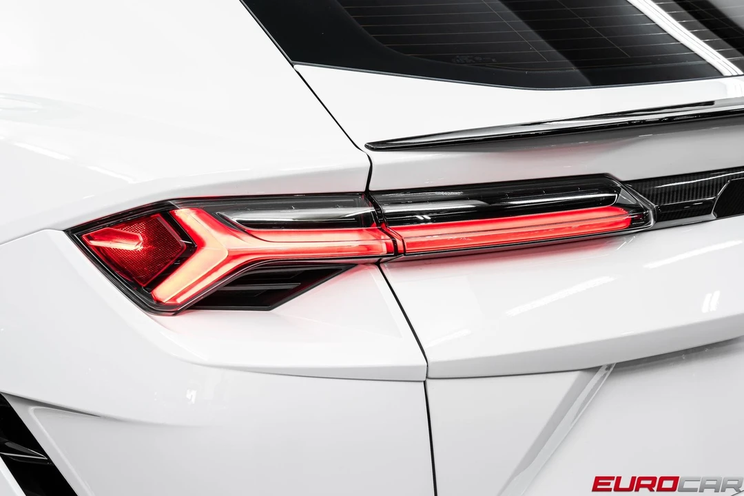 2024 Lamborghini Urus Performante - Image 27 of 31