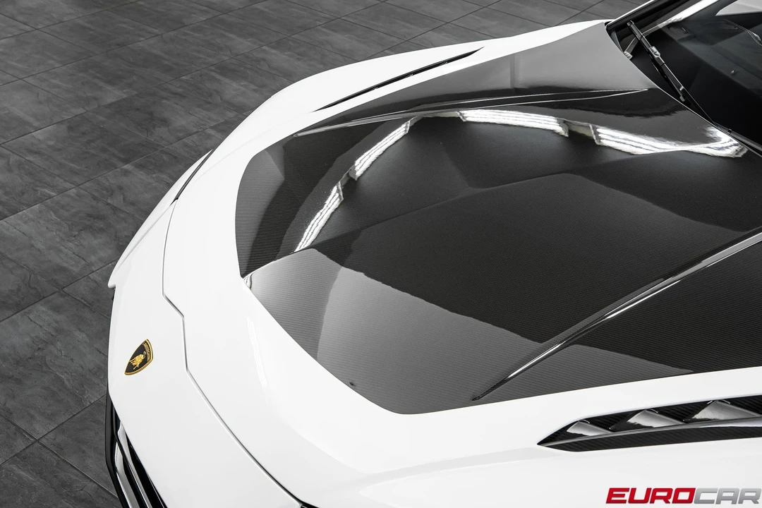 2024 Lamborghini Urus Performante - Image 9 of 31