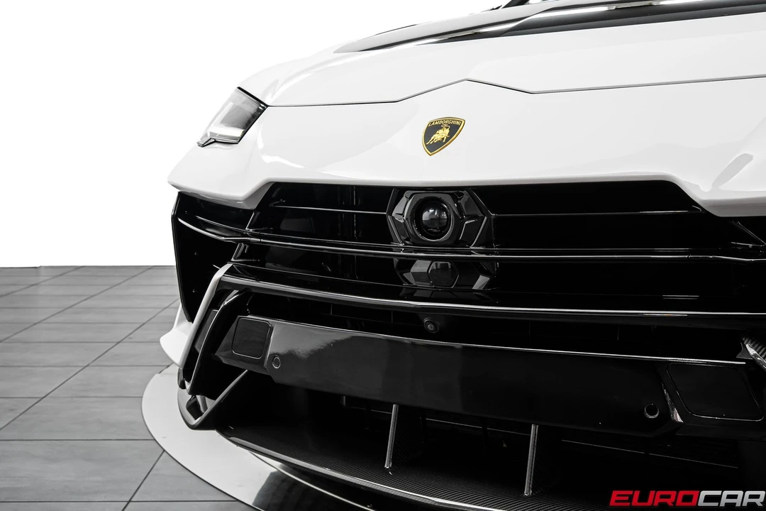 2024 Lamborghini Urus Performante - Image 11 of 31