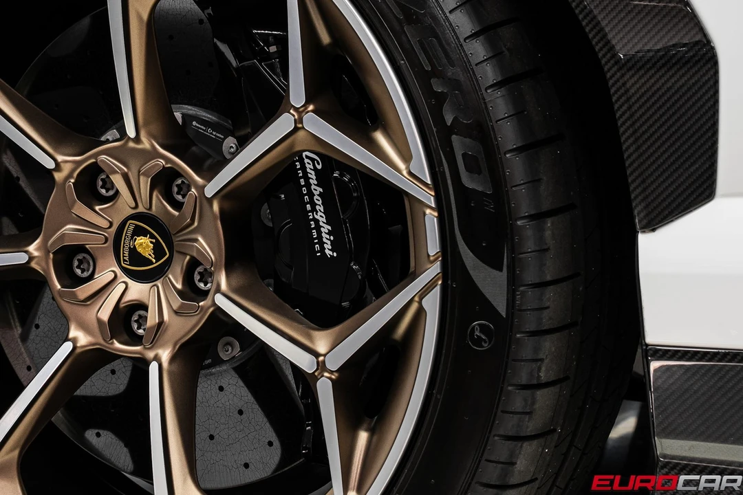 2024 Lamborghini Urus Performante - Image 31 of 31