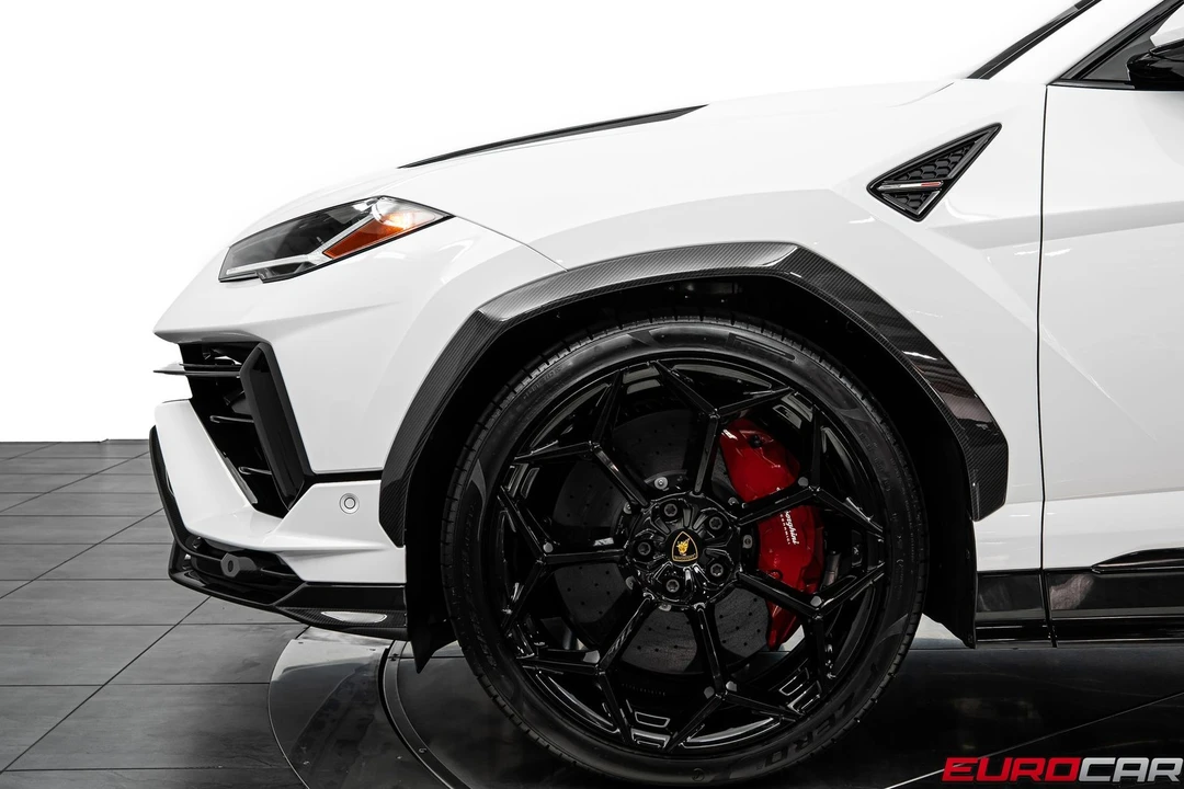 2024 Lamborghini Urus Performante - Image 15 of 31
