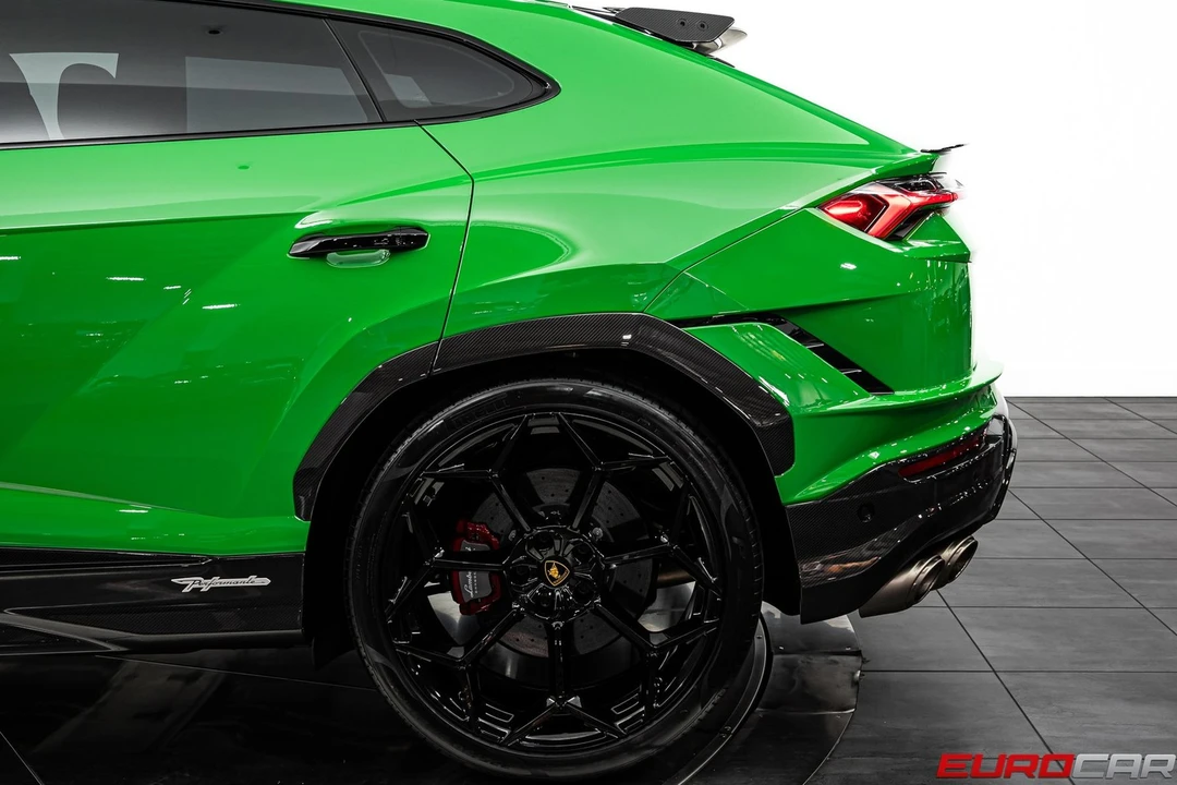 2024 Lamborghini Urus Performante - Image 22 of 31