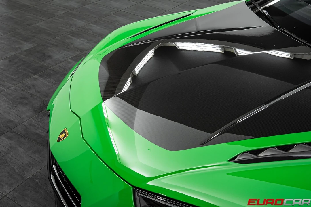 2024 Lamborghini Urus Performante - Image 9 of 31