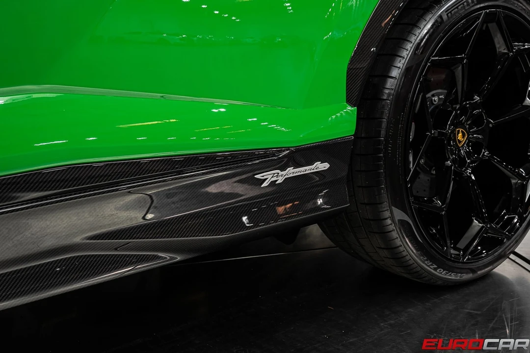 2024 Lamborghini Urus Performante - Image 19 of 31
