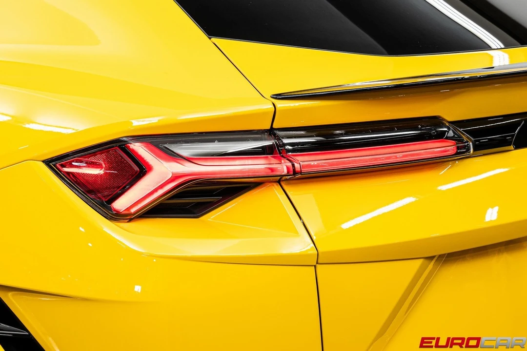 2024 Lamborghini Urus Performante - Image 22 of 31