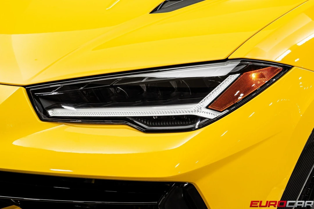 2024 Lamborghini Urus Performante - Image 11 of 31