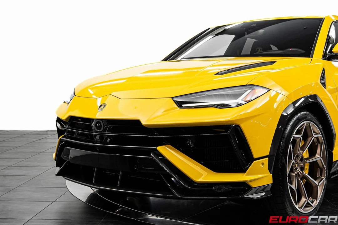 2024 Lamborghini Urus Performante - Image 14 of 31