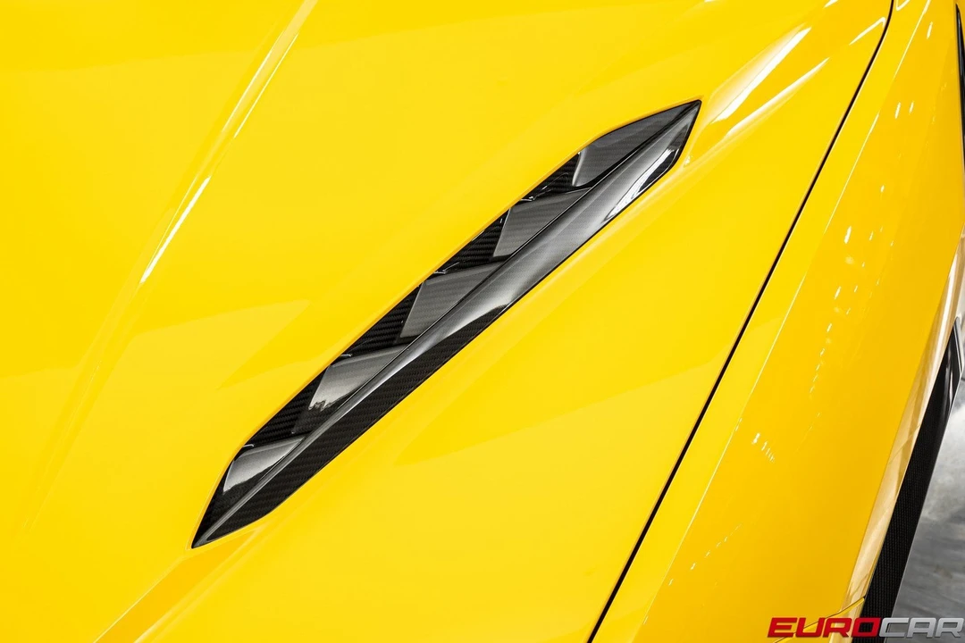 2024 Lamborghini Urus Performante - Image 10 of 31
