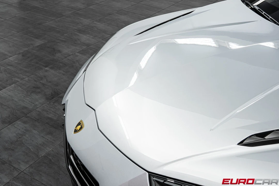 2024 Lamborghini Urus Performante - Image 9 of 31
