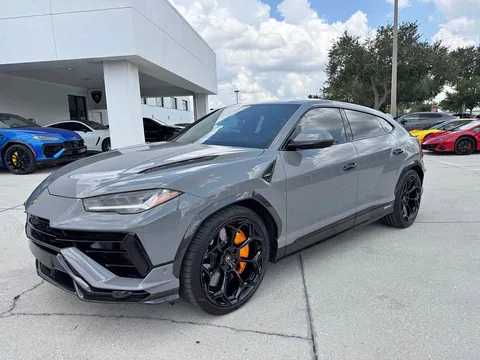 2024 Lamborghini Urus Performante