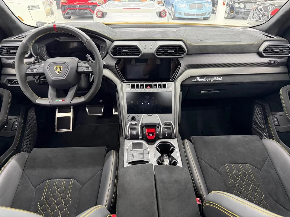 2024 Lamborghini Urus Performante - Image 16 of 20