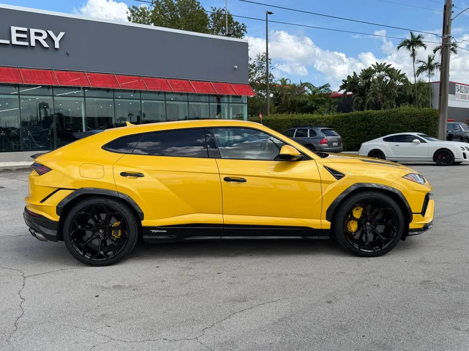 2024 Lamborghini Urus Performante - Image 9 of 20