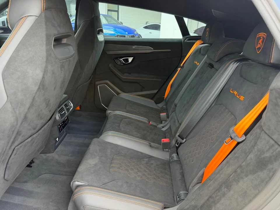 2024 Lamborghini Urus Performante - Image 10 of 15