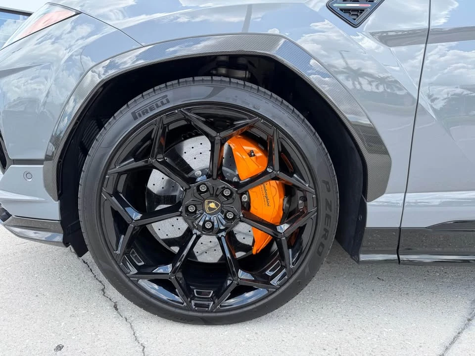 2024 Lamborghini Urus Performante - Image 9 of 15
