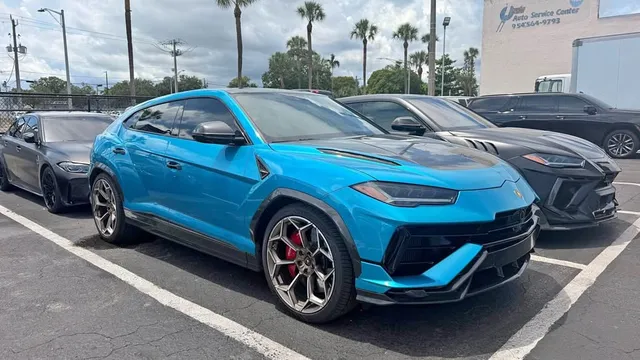 2024 Lamborghini Urus Performante