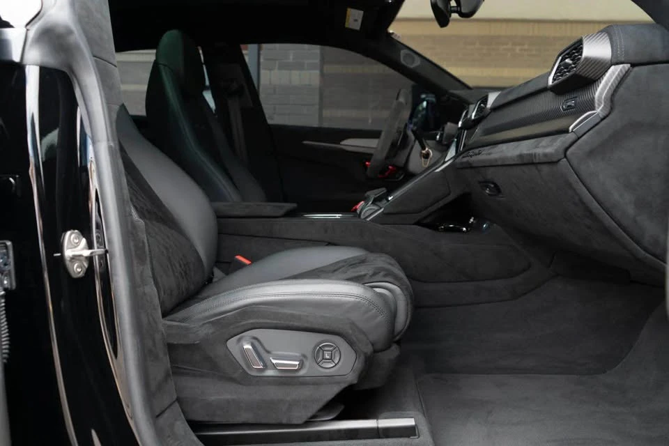 2024 Lamborghini Urus Performante - Image 11 of 17