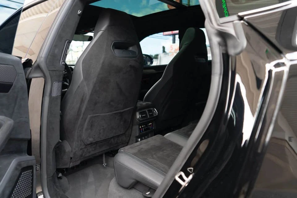 2024 Lamborghini Urus Performante - Image 15 of 17